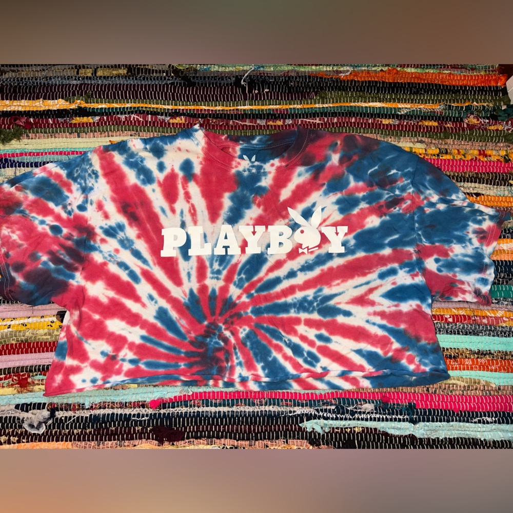 PLAYBOY Logo Red and Blue Tie-Dye Cropped Tee Shirt Short Sleeve Fourth Of July